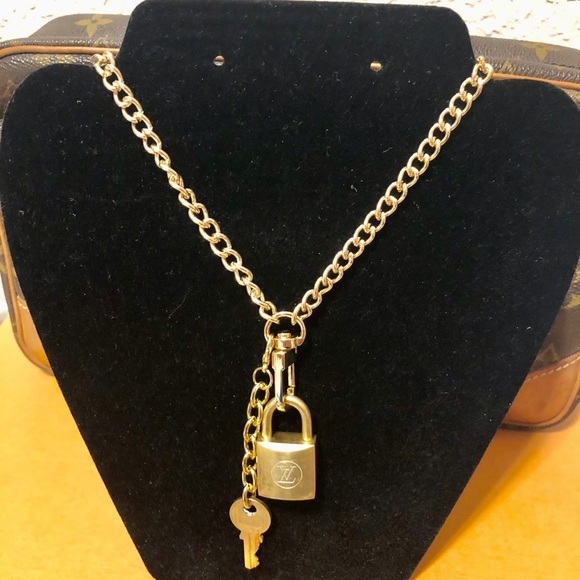 Louis Vuitton Accessories - 💥Authentic Louis Vuitton Lock & Key #212 on chain